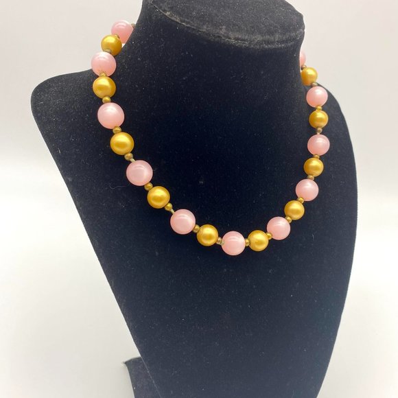 1930s Vintage Pink and Gold Beaded Necklace and Earring Set - Choker Length - Picture 5 of 7